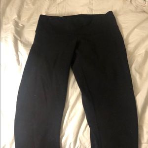 Black lulu lemon leggings
